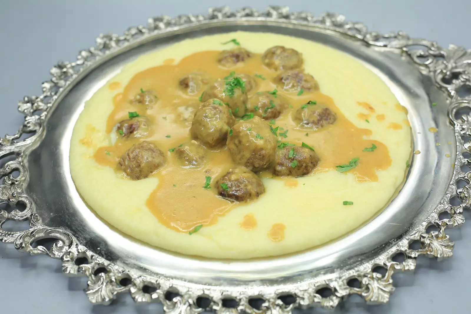 كرات اللحمة السويدية