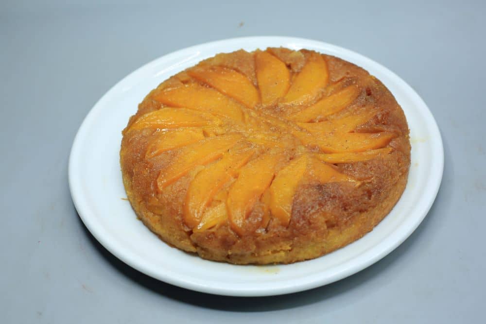 كيك المانجو المقلوبة