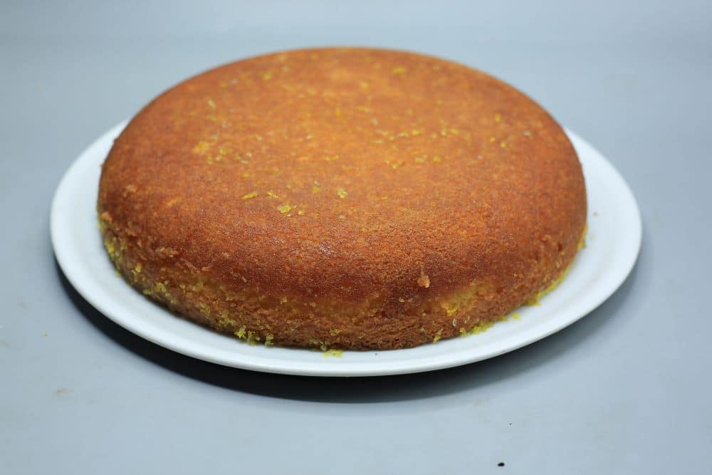 كيك جوز الهند بسيرب الليمون