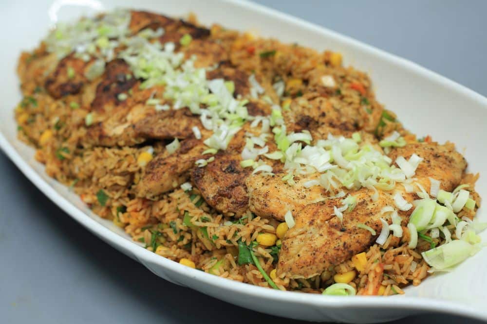 أرز بالذرة والدجاج