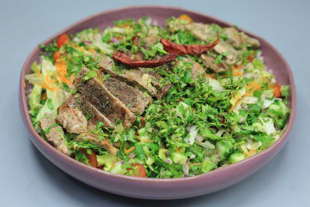 سلطة ستيك بصوص شيميشوري الآسيوي