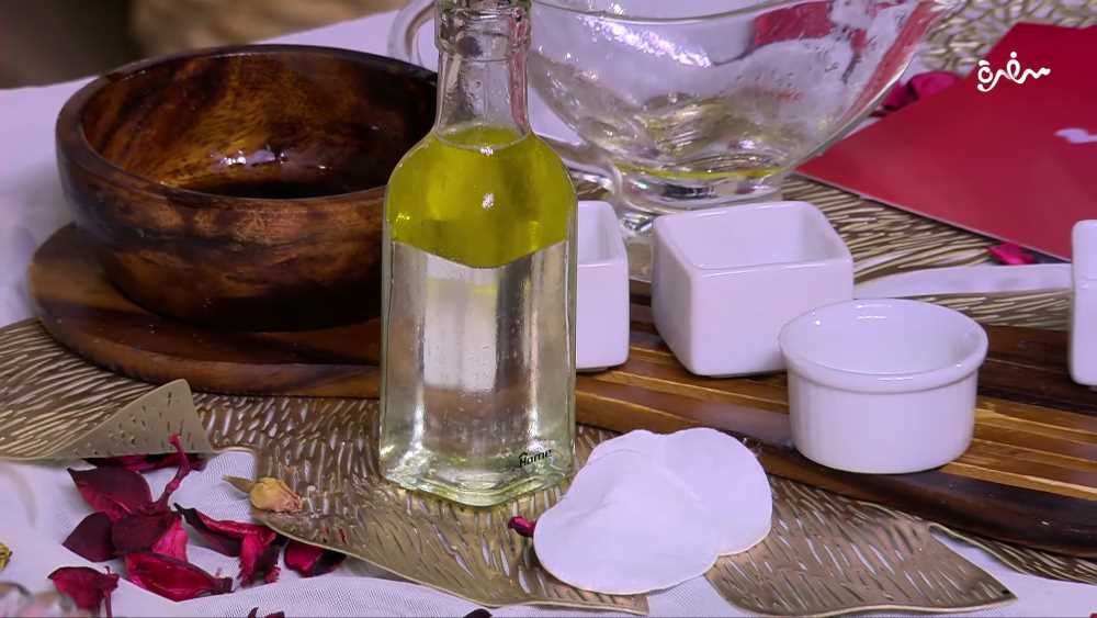 مزيل مكياج طبيعي