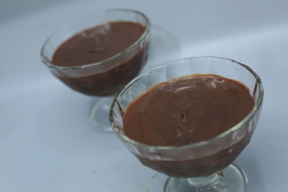 موس الشوكولاتة الزبادي