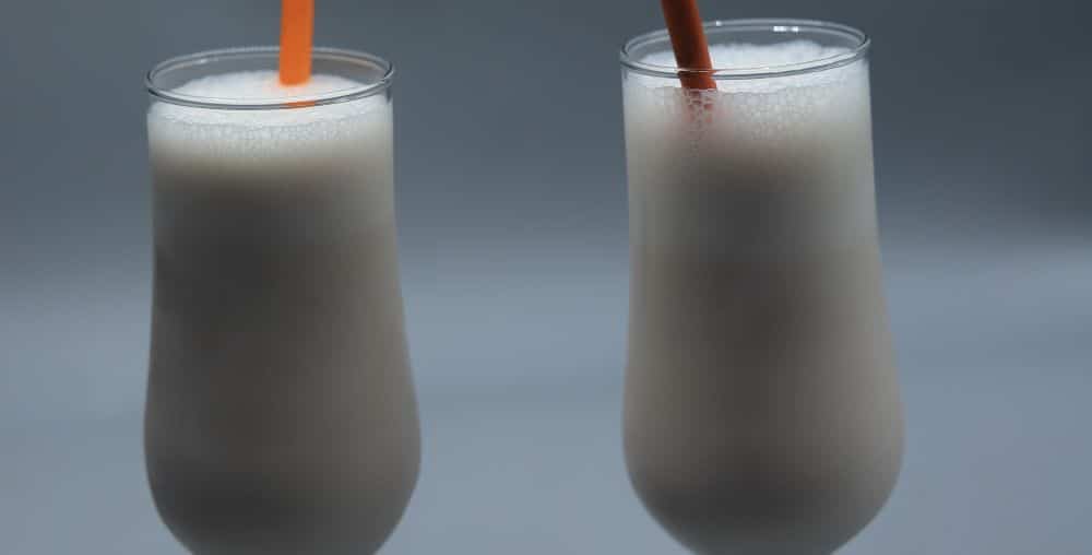 ميلك شيك كمثرى بالرمان