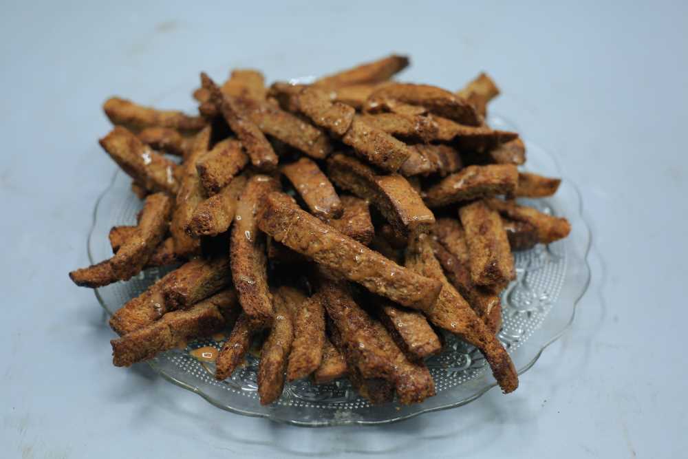 أطراف توست بالقرفة