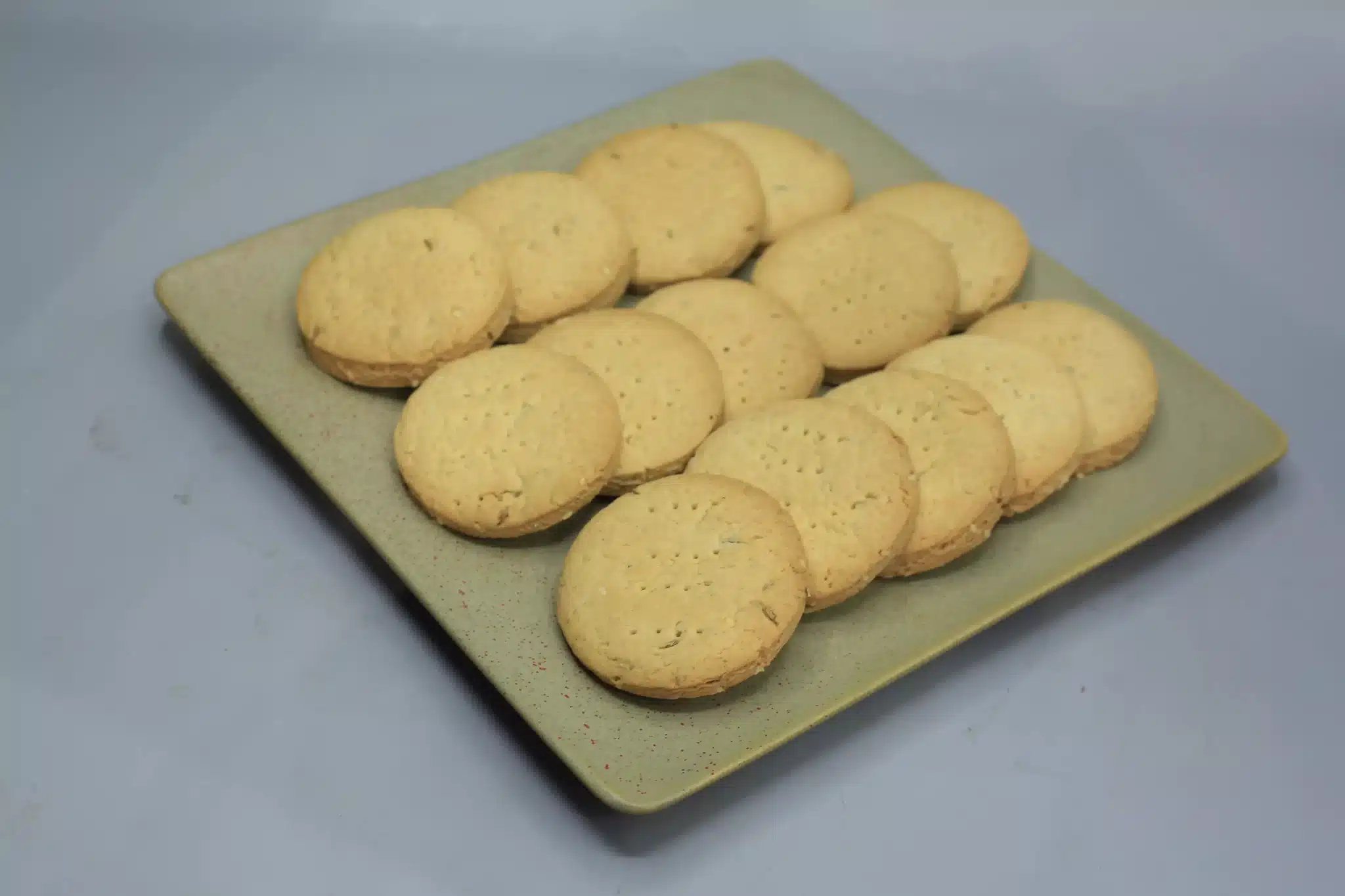 بسكوت اليانسون بطريقة توتا