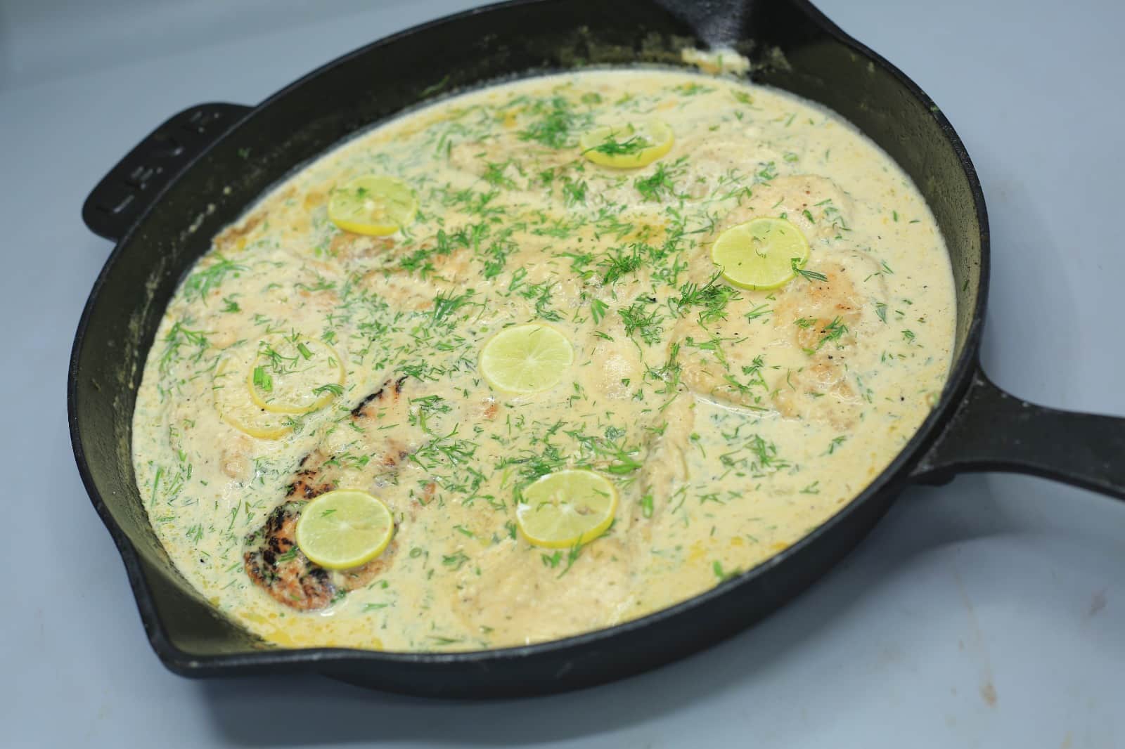 دجاج بالكريمة والليمون