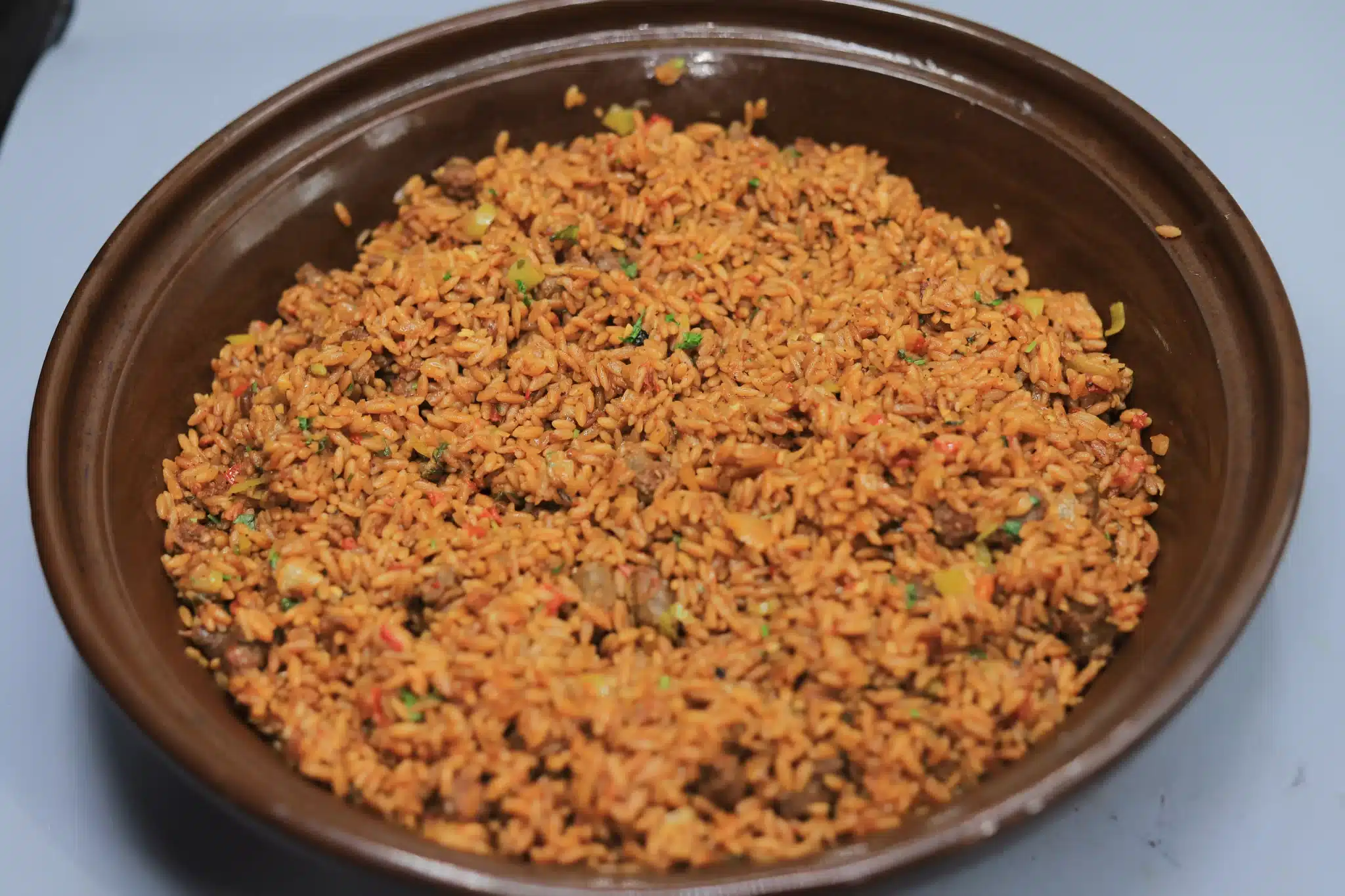 طاجن لسان عصفور بالسجق