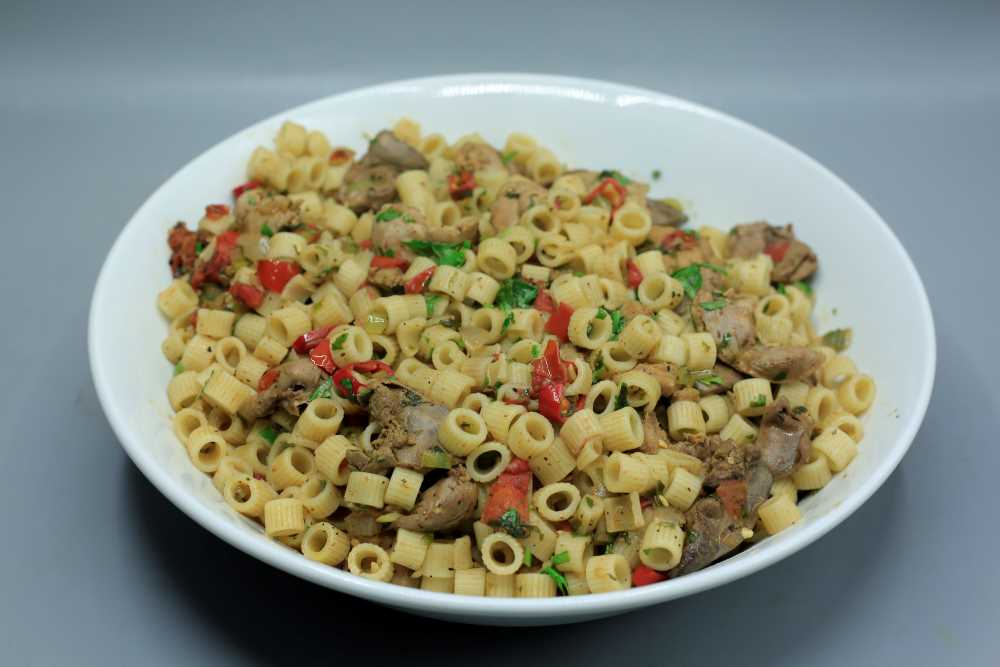 مكرونة بالكبد والقوانص