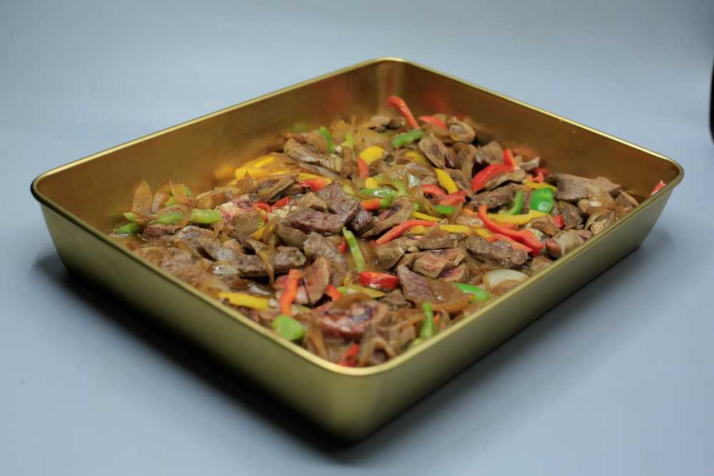 صينية كبد وكلاوي بالبصل المكرمل