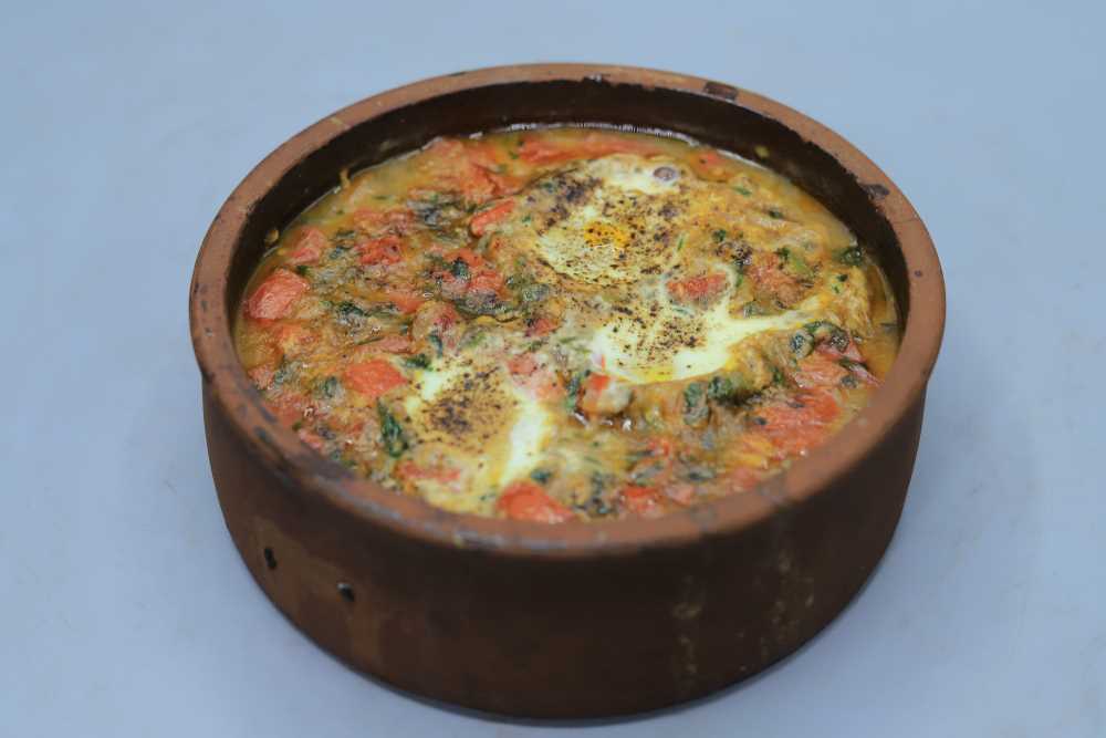 طاجن فول بالبيض