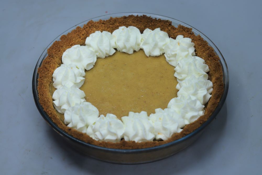 فطيرة كريمة التمر