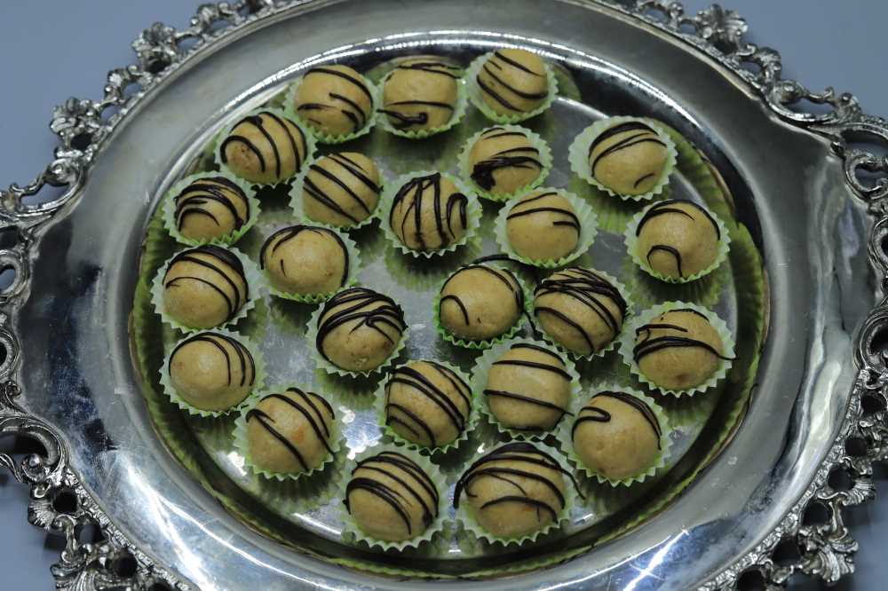 كرات البسكوت بالطحينة