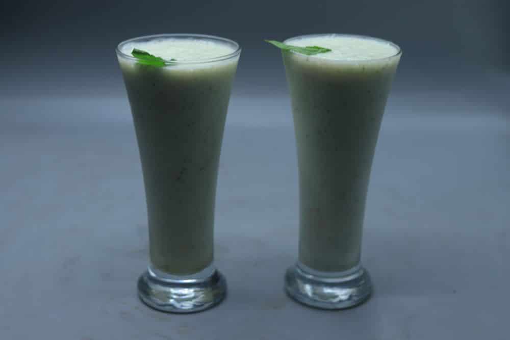 ميلك شيك موز بالجوافة