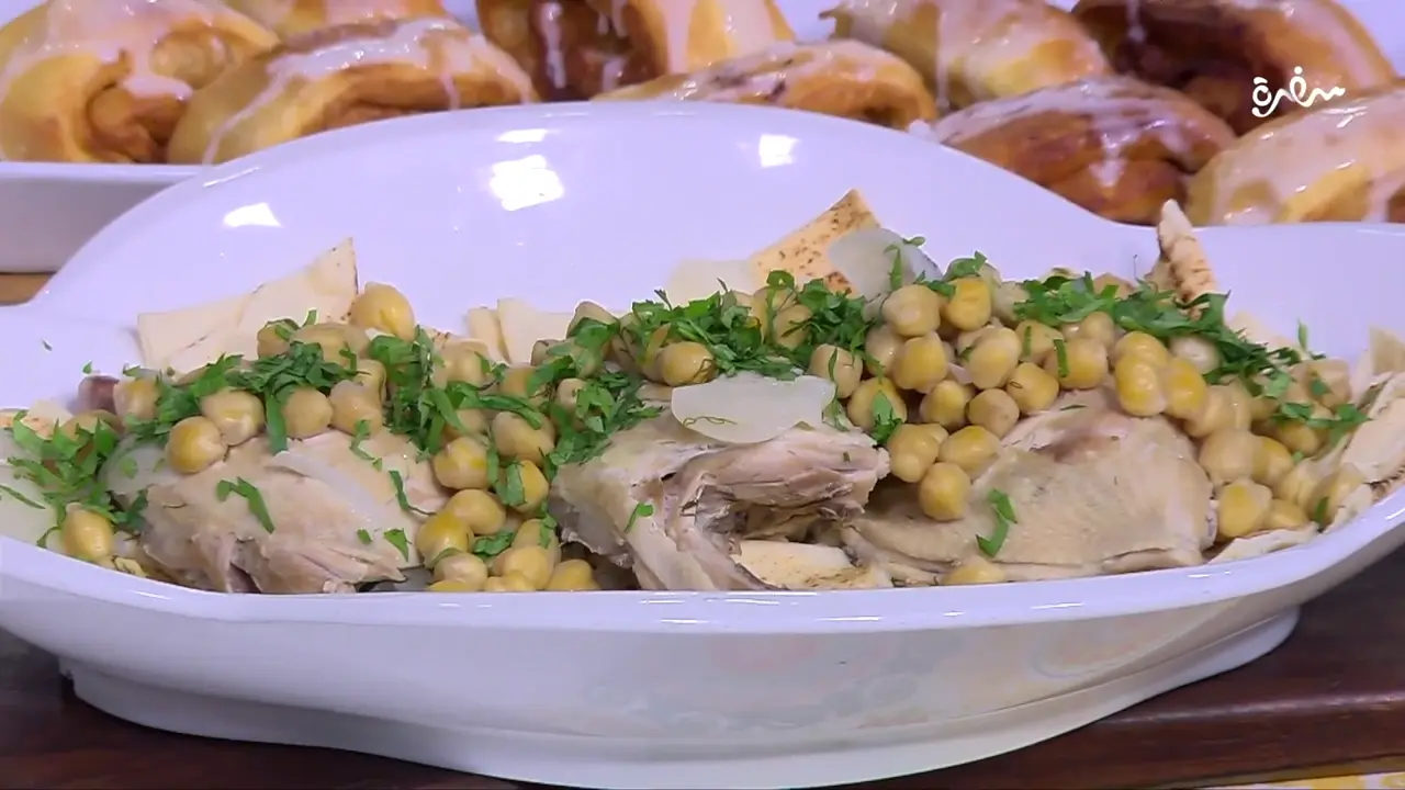 ثريد الحمص والدجاج