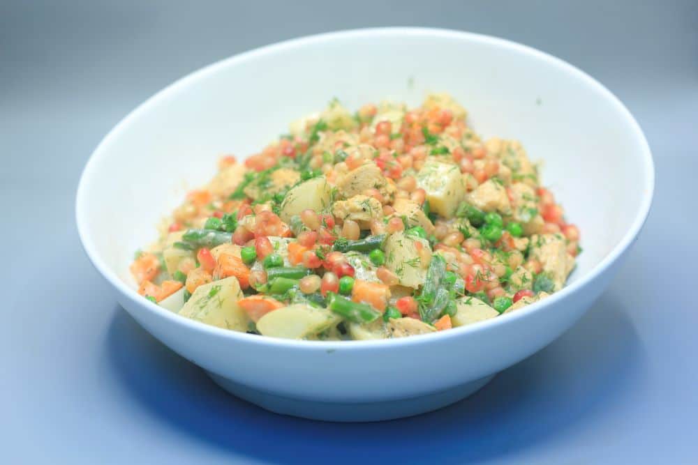 سلطة بطاطس بالدجاج