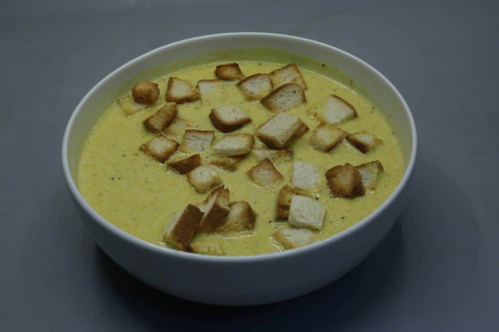 شوربة عدس بالذرة