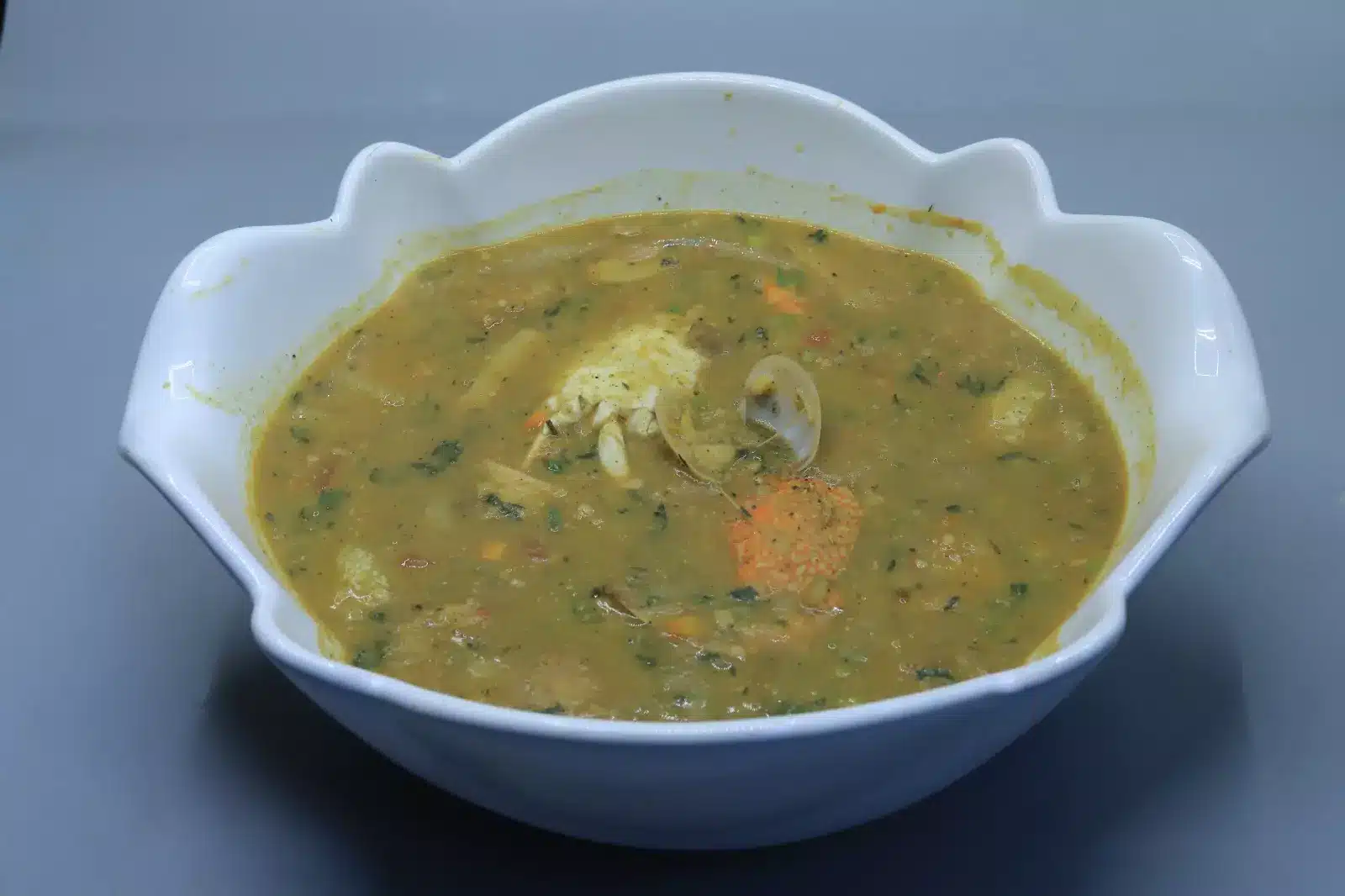 شوربة عدس بمكيس السي فوود