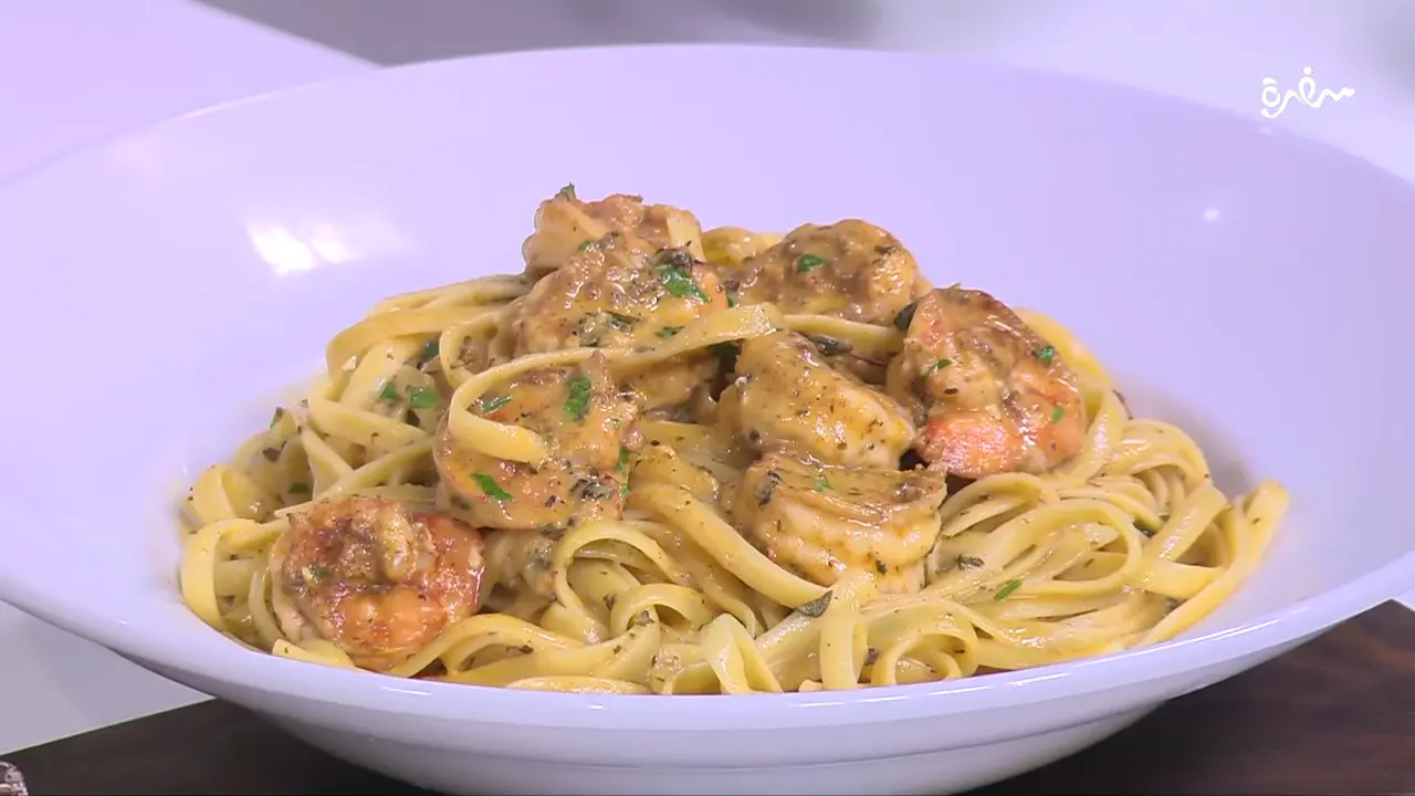 مكرونة جمبري بالبينك صوص