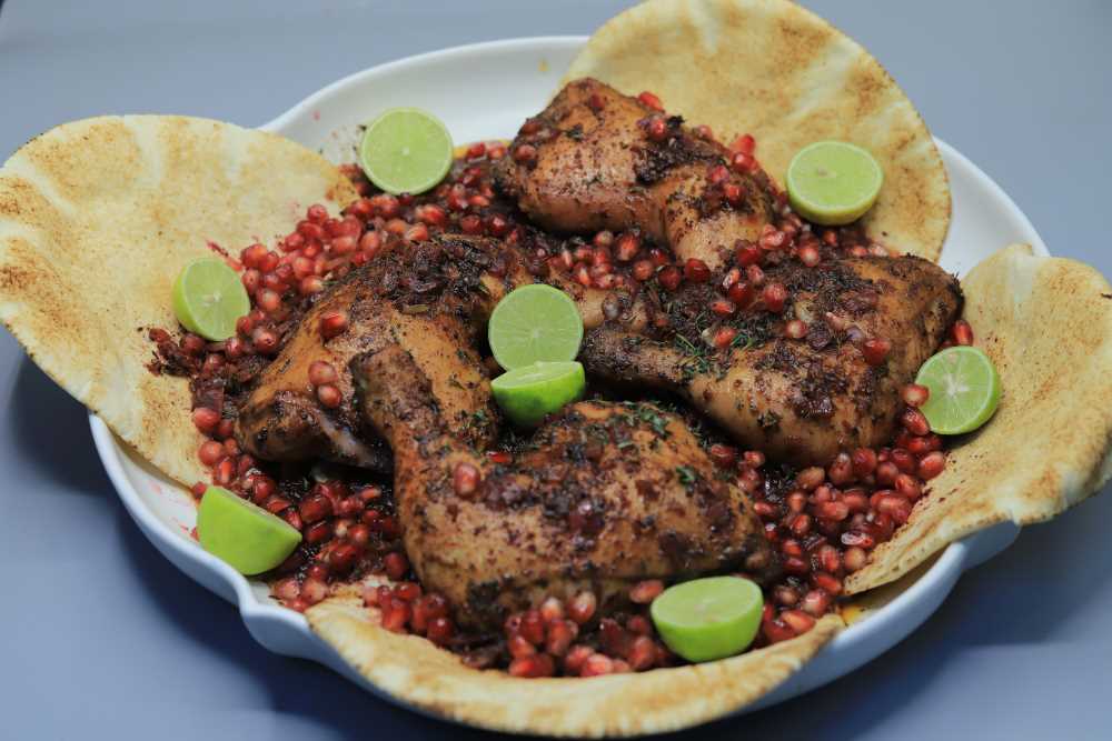 دجاج بالزعتر والسماق