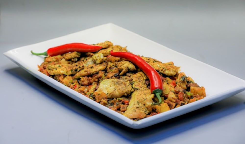 دجاج حار بالقرع والفاصوليا