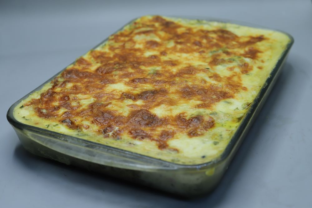 طاجن سمك بالبشاميل والخضار