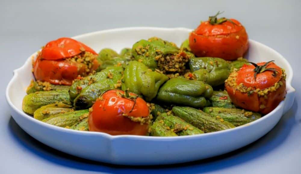 محشي كوسة وفلفل باللحمة المفرومة والفريك