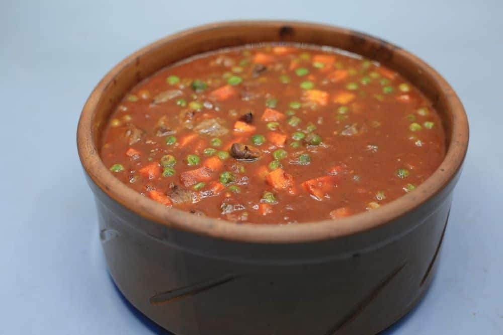 بسلة بالجزر باللحمة بطريقة توتا