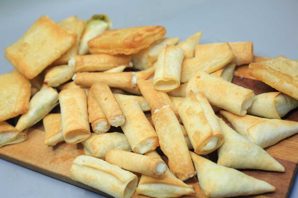 سمبوسك بالجبنة رومي والجبنة الكريمي