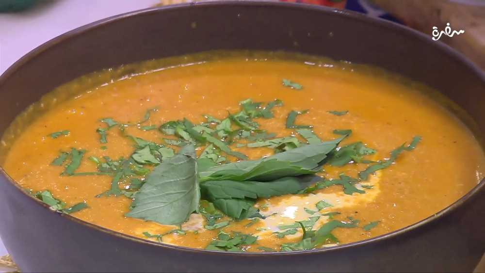 شوربة طماطم بالكريمة