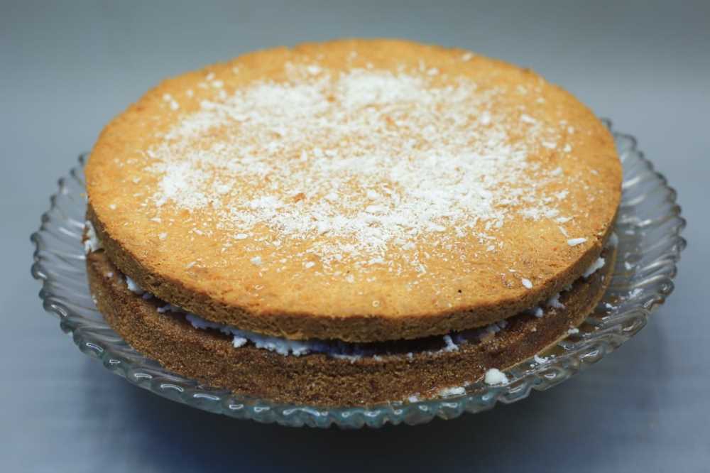 طبقات الكنافة والبسبوسة بالقشطة