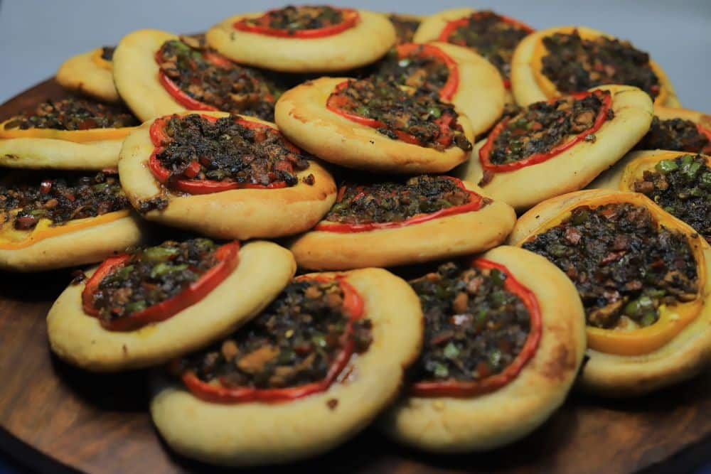 فطائر الدجاج بدبس الرمان