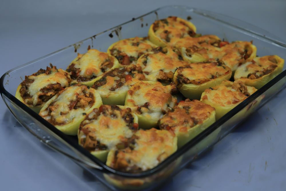 قوارب البطاطس بالدجاج والمشروم