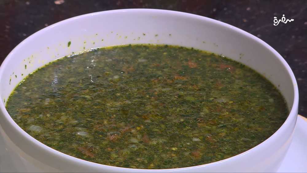 ملوخية بمرقة البطة