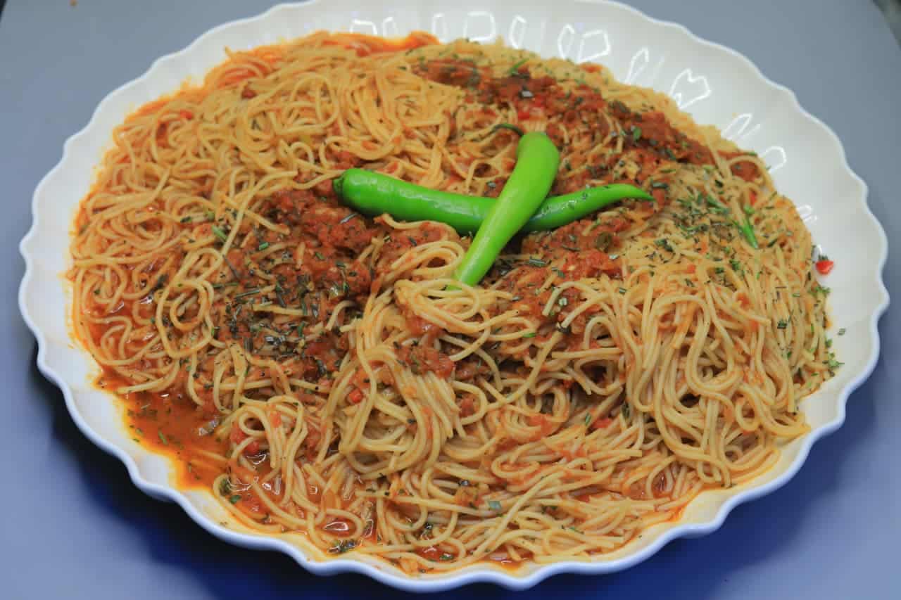 اسباجيتي بصوص الطماطم