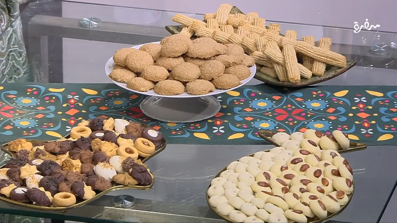 بسكوت نشادر بطريقة توتا