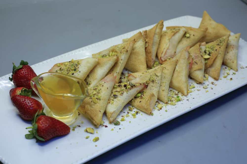 سمبوسك فى الأير فراير بطريقة توتا