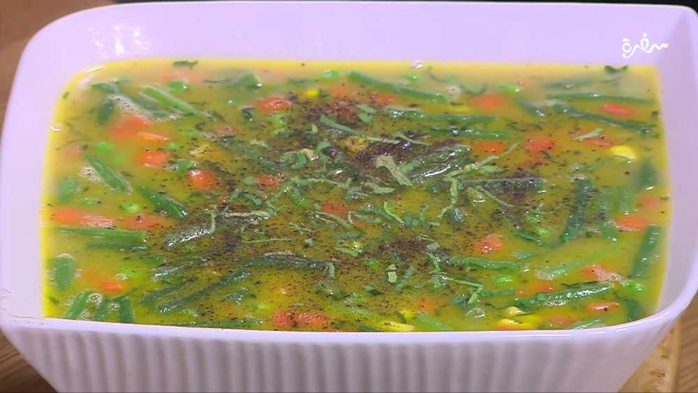 شوربة لسان عصفور بالخضار