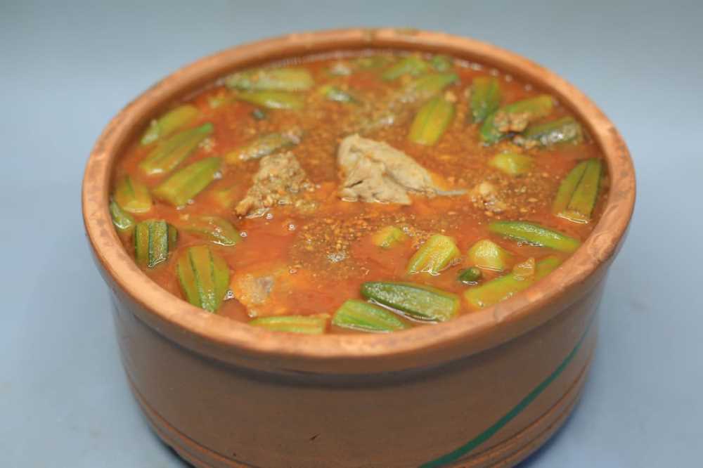 طاجن بامية باللحمة الضاني بطريقة توتا