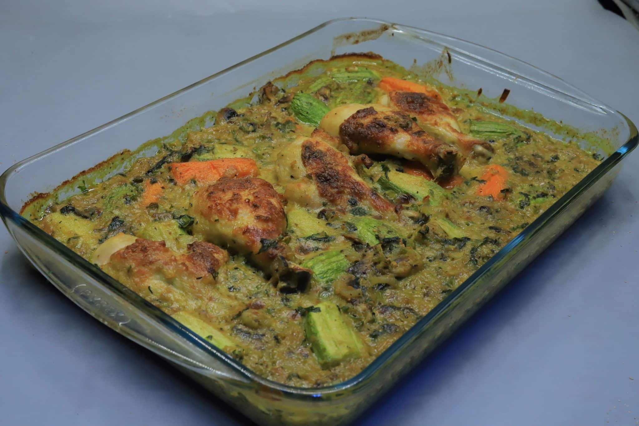 دبابيس الدجاج بالمشروم والكوسة